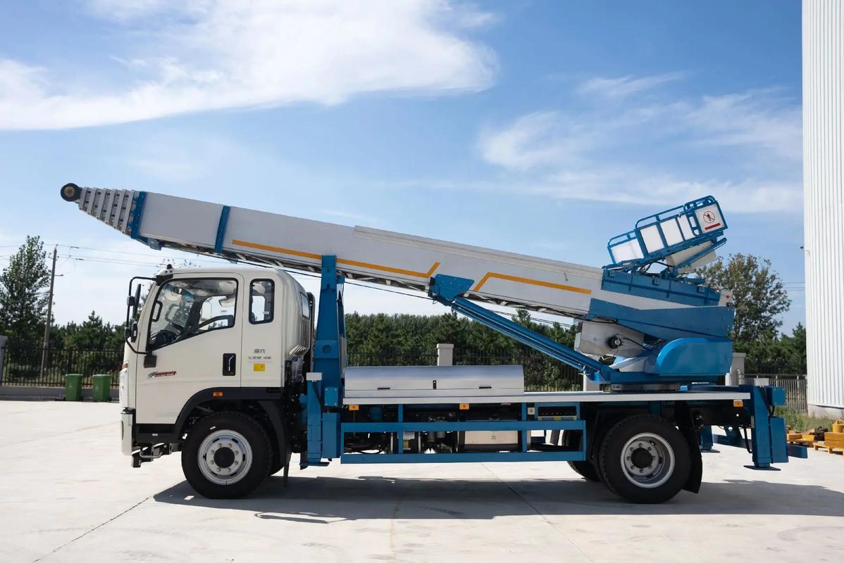 新化云梯上料车租赁费用