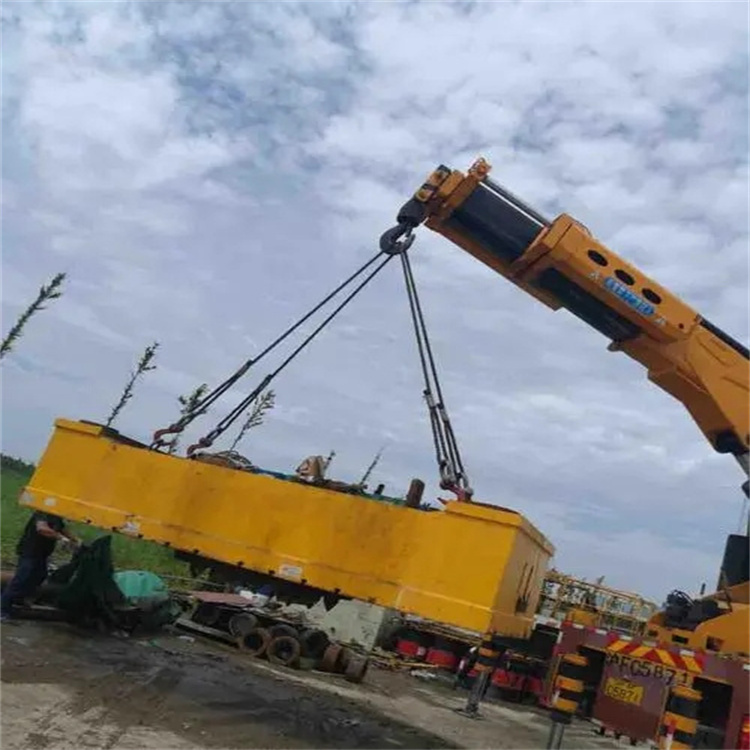 新化随车吊吊集装箱怎么吊